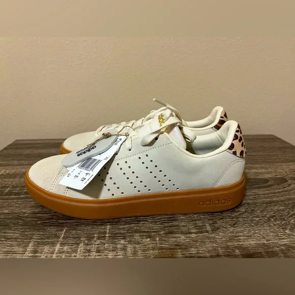 NWT Adidas Cream and Tan Sneakers with Classic Design - Picture 4 of 4